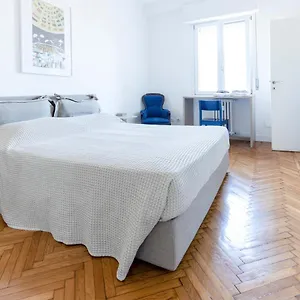 duomoparkmetro-milan-flat-a-piedi-in-duomo.italymilanhotels.net/