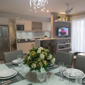 https://mariscal-02-dormitorios-80m-do-mar-com-piscina.santa-catarina-brasil.com